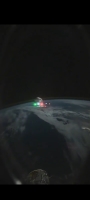 Видео: стыковка SpaceX с МКС — вид из иллюминатора 🚀