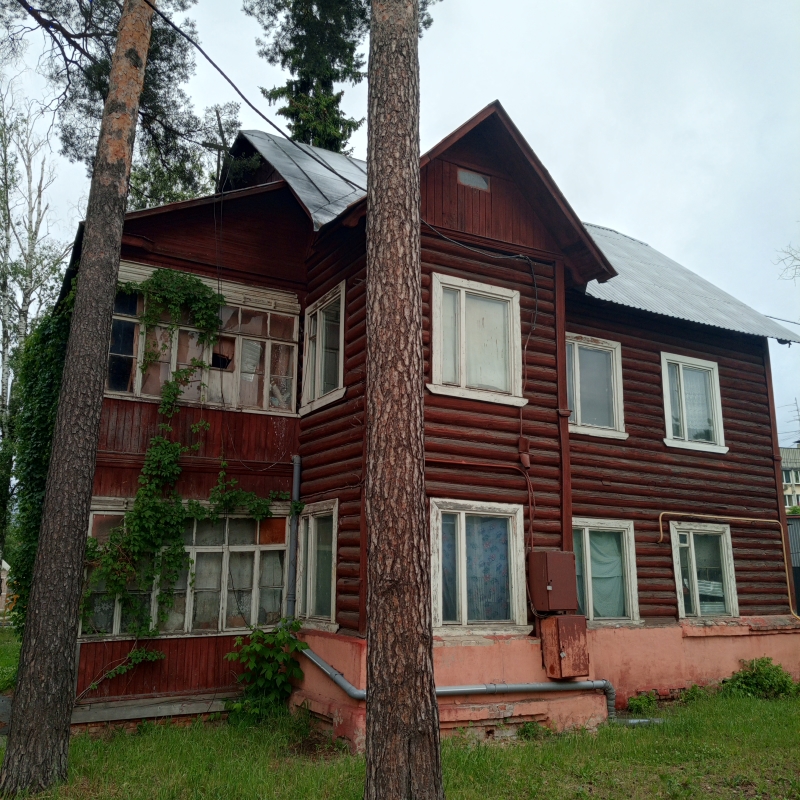 Деревянный дом, посёлок Ильинский
